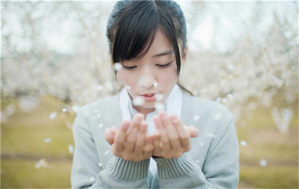 灵丘怀孕后验血多久可以知道男女(怀孕后多久可以验血检查出来)